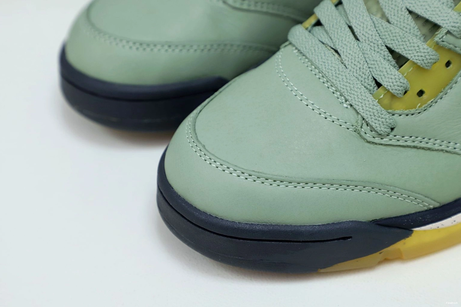 JORDAN 5 